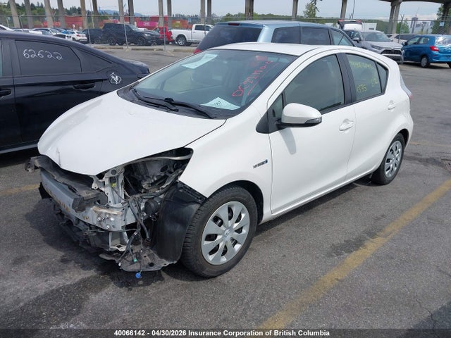40066142 :رقم المزاد ، JTDKDTB35D1528106 vin ، 2013 Toyota Prius مزاد بيع