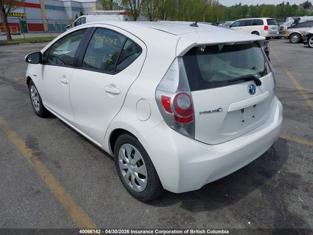 40066142 :رقم المزاد ، JTDKDTB35D1528106 vin ، 2013 Toyota Prius مزاد بيع