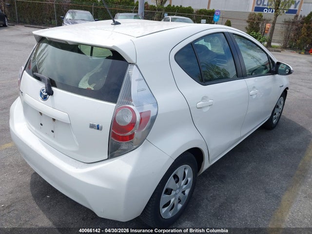 40066142 :رقم المزاد ، JTDKDTB35D1528106 vin ، 2013 Toyota Prius مزاد بيع