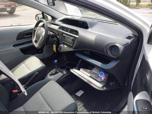 40066142 :رقم المزاد ، JTDKDTB35D1528106 vin ، 2013 Toyota Prius مزاد بيع