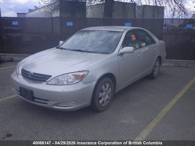 40066147 :رقم المزاد ، JTDBE32K620001134 vin ، 2002 Toyota Camry مزاد بيع