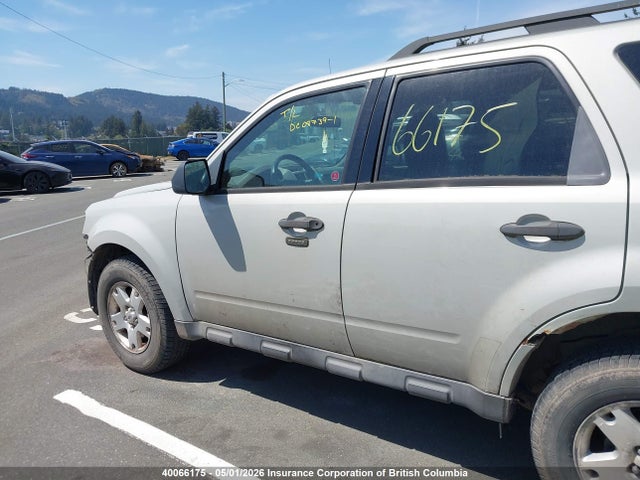2009 Ford Escape Xlt მანქანა იყიდება აუქციონზე, vin: 1FMCU93G89KA77517, აუქციონის ნომერი: 40066175