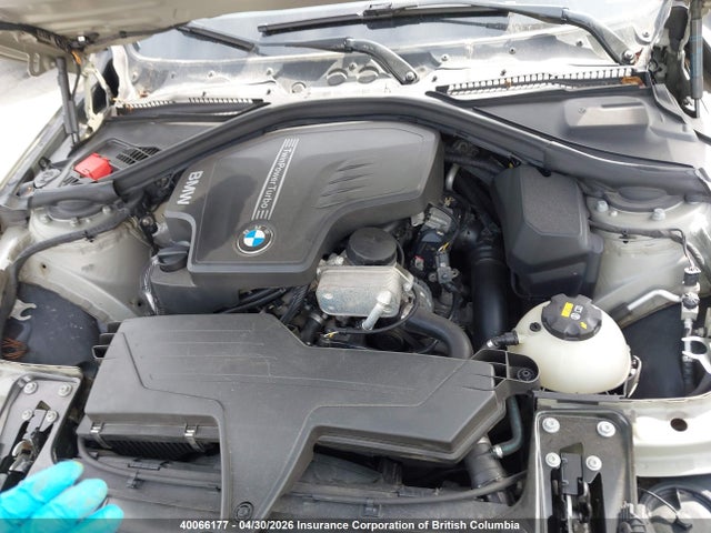 40066177 :رقم المزاد ، WBA8A3C56GK551263 vin ، 2016 Bmw 320i مزاد بيع