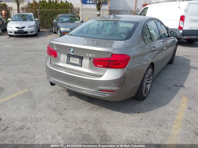 40066177 :رقم المزاد ، WBA8A3C56GK551263 vin ، 2016 Bmw 320i مزاد بيع