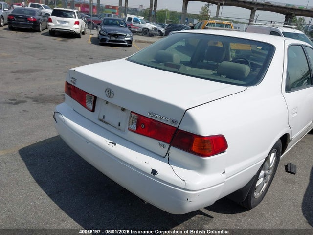 40066197 :رقم المزاد ، JT2BF22K110292284 vin ، 2001 Toyota Camry مزاد بيع