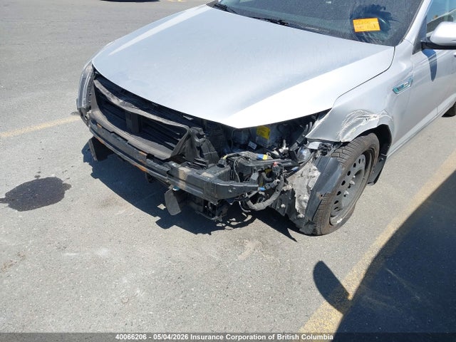 2015 Kia Optima Hybrid მანქანა იყიდება აუქციონზე, vin: KNAGN4AD9F5084997, აუქციონის ნომერი: 40066206