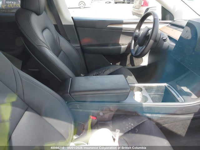 2023 Tesla Model Y მანქანა იყიდება აუქციონზე, vin: 7SAYGDEE1PF692892, აუქციონის ნომერი: 40066210