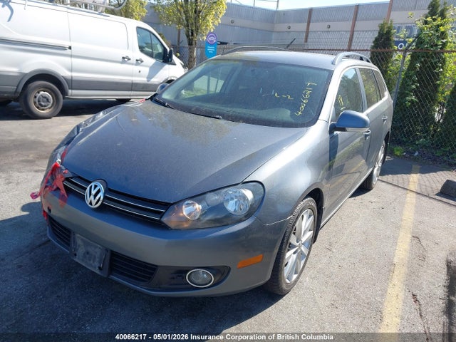 40066217 :رقم المزاد ، 3VWPL7AJ4DM646213 vin ، 2013 Volkswagen Golf مزاد بيع