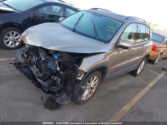 WVGJV7AX0FW040817 Volkswagen Tiguan S/se/sel/r-line