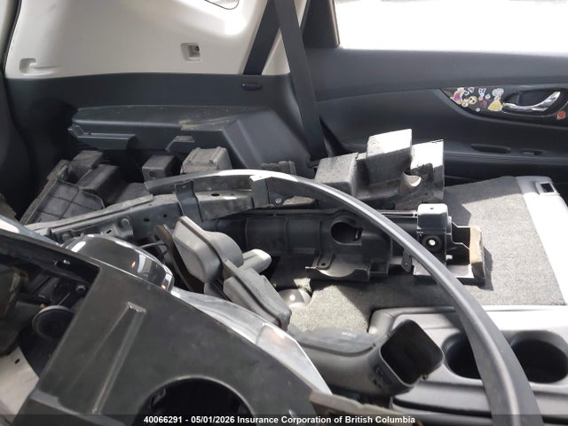 2015 Nissan Rogue მანქანა იყიდება აუქციონზე, vin: 5N1AT2MVXFC819145, აუქციონის ნომერი: 40066291