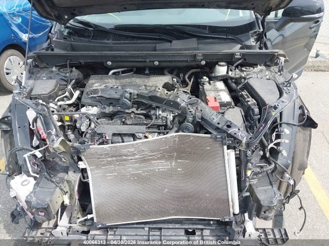 40066313 :رقم المزاد ، 2T3B1RFV8MC222818 vin ، 2021 Toyota Rav4 مزاد بيع