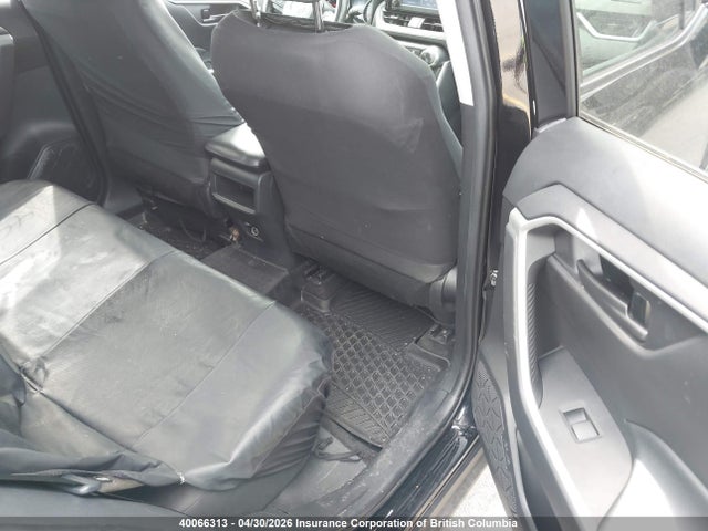 40066313 :رقم المزاد ، 2T3B1RFV8MC222818 vin ، 2021 Toyota Rav4 مزاد بيع