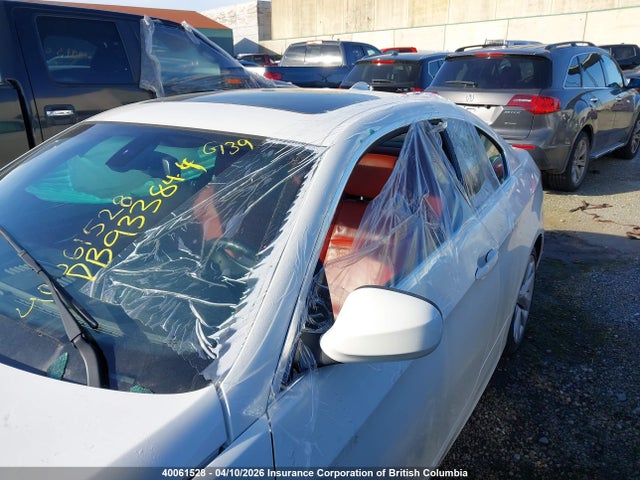 2011 Bmw 328 Xi მანქანა იყიდება აუქციონზე, vin: WBAKF3C54BE442606, აუქციონის ნომერი: 40061528