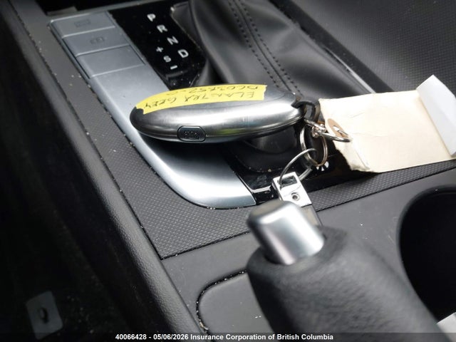 KMHLM4DGXSU885525 Hyundai Elantra Preferred With Tech Package