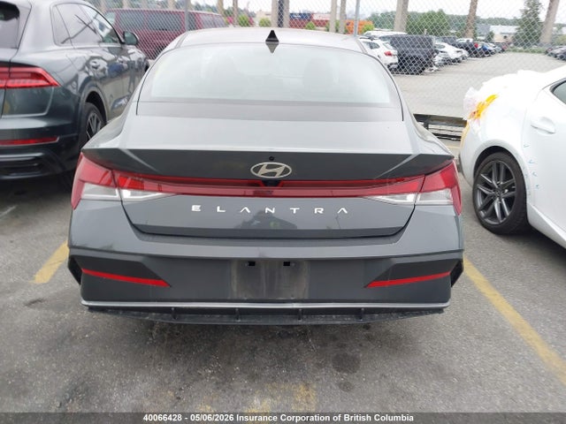 KMHLM4DGXSU885525 Hyundai Elantra Preferred With Tech Package