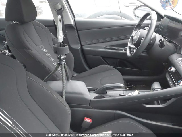 KMHLM4DGXSU885525 Hyundai Elantra Preferred With Tech Package