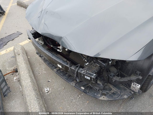 KMHLM4DGXSU885525 Hyundai Elantra Preferred With Tech Package