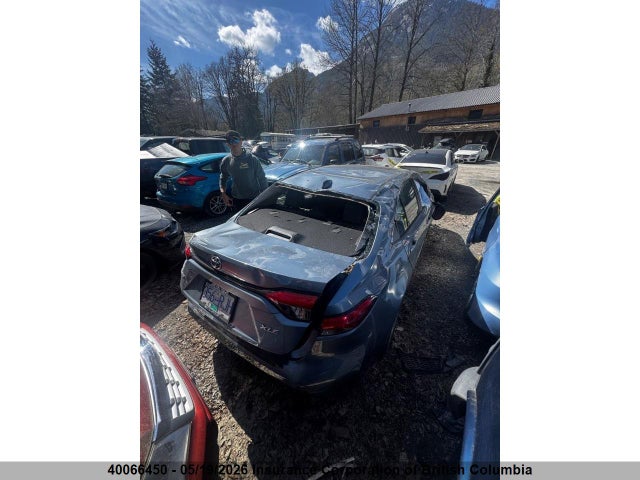 40066450 :رقم المزاد ، 5YFBPRBE5LP012964 vin ، 2020 Toyota Corolla Le مزاد بيع