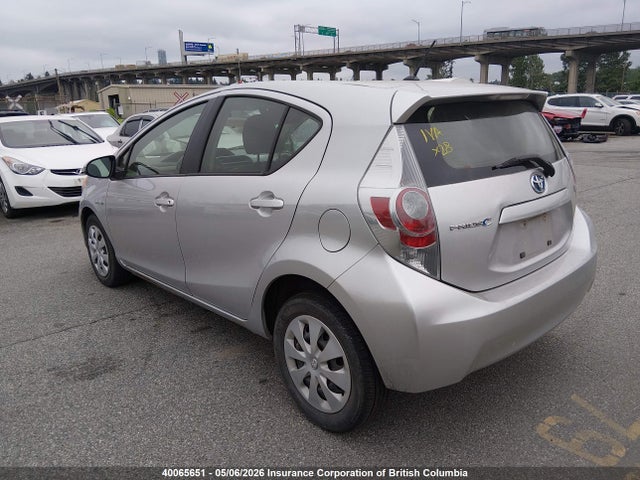40065651 :رقم المزاد ، JTDKDTB36C1513953 vin ، 2012 Toyota Prius C مزاد بيع