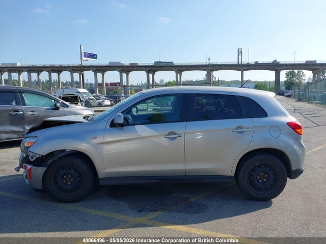 4A4AJ3AU9EE602595 Mitsubishi RVR
