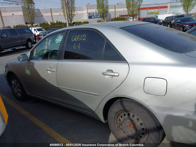40066512 :رقم المزاد ، JTDBE32KX20002223 vin ، 2002 Toyota Camry مزاد بيع