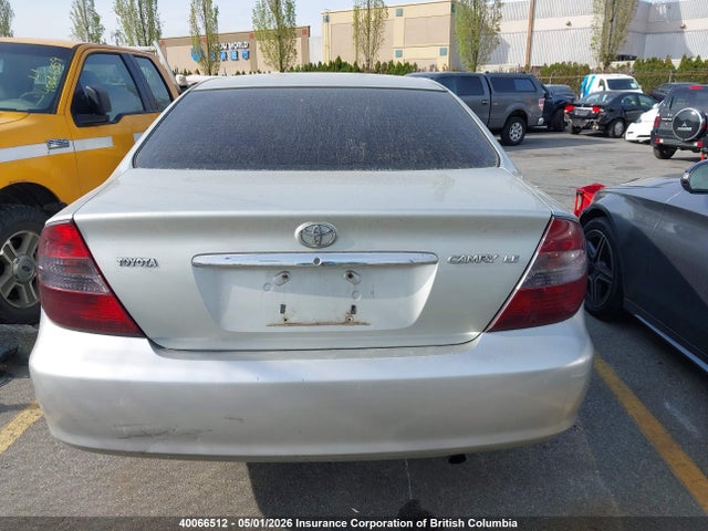 40066512 :رقم المزاد ، JTDBE32KX20002223 vin ، 2002 Toyota Camry مزاد بيع