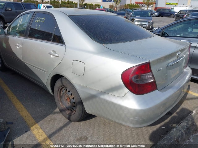 40066512 :رقم المزاد ، JTDBE32KX20002223 vin ، 2002 Toyota Camry مزاد بيع