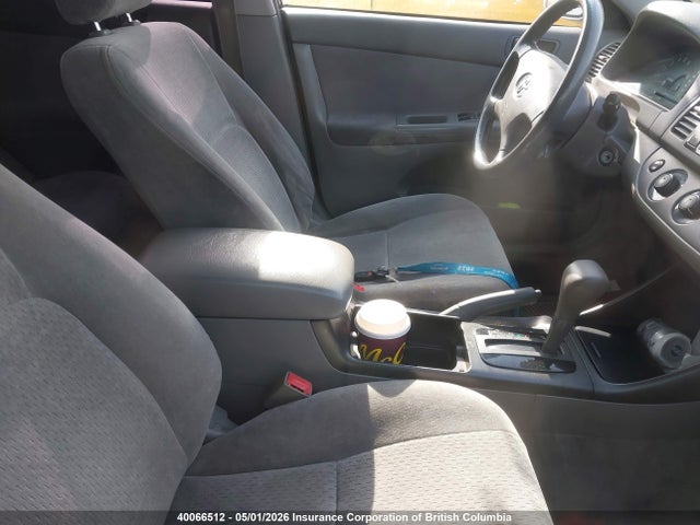 40066512 :رقم المزاد ، JTDBE32KX20002223 vin ، 2002 Toyota Camry مزاد بيع