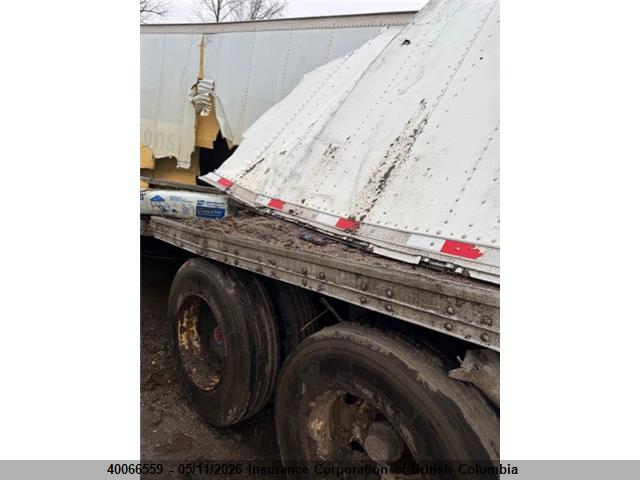 3H3V532C2FT031006 Hyundai Translead Inc Van Trailer