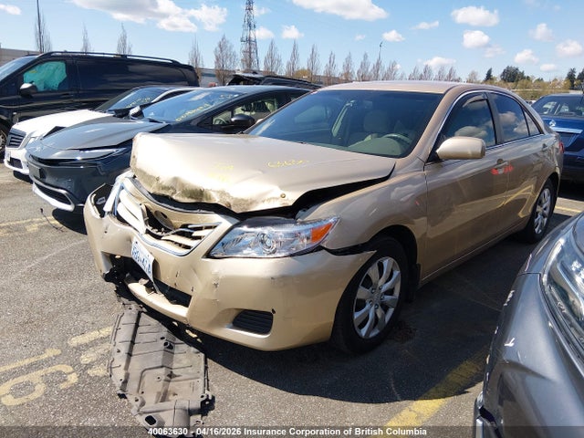 2010 Toyota Camry Se/le/xle მანქანა იყიდება აუქციონზე, vin: 4T1BF3EK3AU010689, აუქციონის ნომერი: 40063630