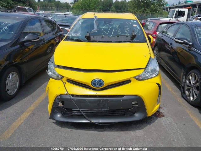 40062781 :رقم المزاد ، JTDZN3EU4JJ075575 vin ، 2018 Toyota Prius V مزاد بيع