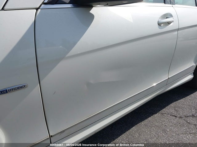 Продажа на аукционе авто 2012 Mercedes-benz C 350 4matic, vin: WDDGF8JB5CA634131, номер лота: 40066661