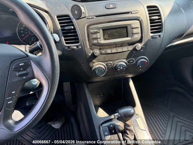 3KPFK4A72JE188374 KIA Forte