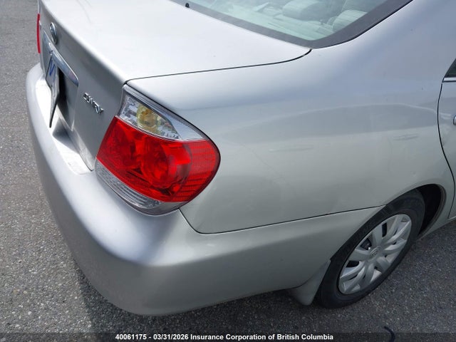 40061175 :رقم المزاد ، 4T1BE32K65U064839 vin ، 2005 Toyota Camry Le/xle/se مزاد بيع