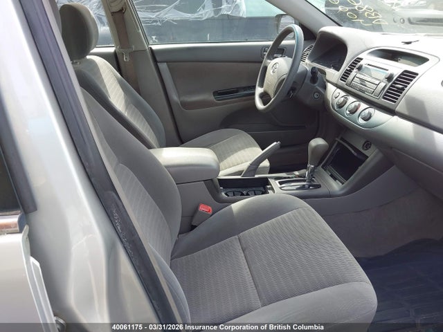 40061175 :رقم المزاد ، 4T1BE32K65U064839 vin ، 2005 Toyota Camry Le/xle/se مزاد بيع
