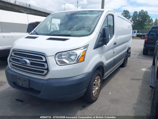 40064718 :رقم المزاد ، 1FTYE1YM0FKA98185 vin ، 2015 Ford Transit T-150 مزاد بيع