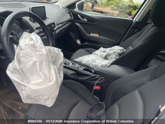 3MZBM1L71FM158460 Mazda 3 TOURING