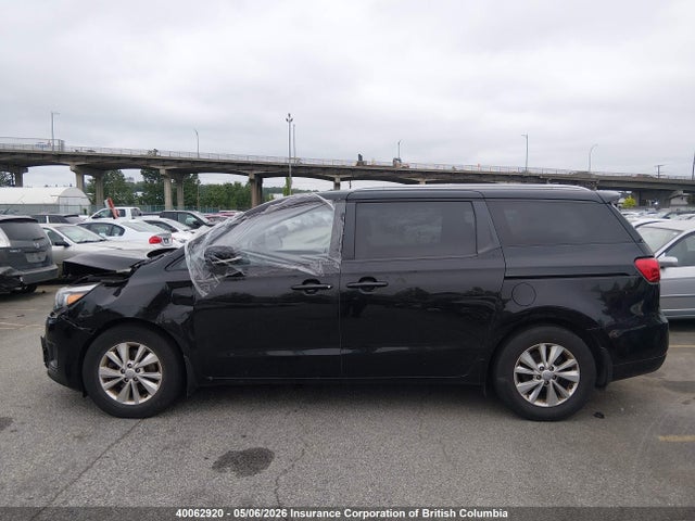 2015 Kia Sedona Lx მანქანა იყიდება აუქციონზე, vin: KNDMB5C14F6013806, აუქციონის ნომერი: 40062920