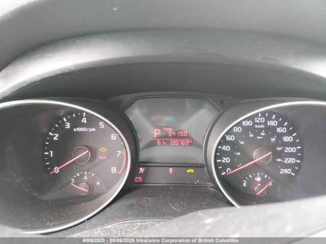 2015 Kia Sedona Lx მანქანა იყიდება აუქციონზე, vin: KNDMB5C14F6013806, აუქციონის ნომერი: 40062920