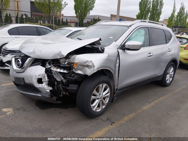 2015 Nissan Rogue S/sl/sv მანქანა იყიდება აუქციონზე, vin: 5N1AT2MT2FC907783, აუქციონის ნომერი: 40064721