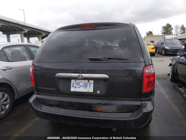 40065666 :رقم المزاد ، 1A4GP45R66B745982 vin ، 2006 Chrysler Town & Country مزاد بيع