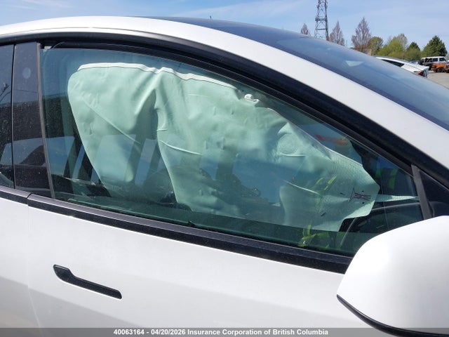 5YJYGDEDXMF120462 Tesla Model Y