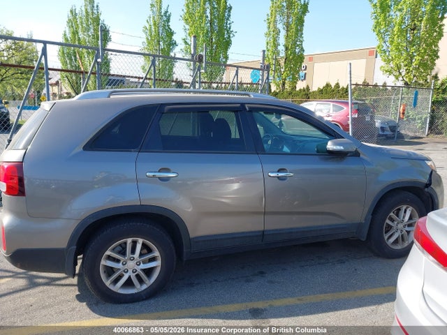 Продажа на аукционе авто 2015 Kia Sorento Lx, vin: 5XYKT4A70FG626959, номер лота: 40066863