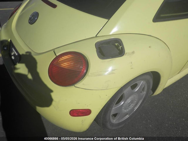 2000 Volkswagen New Beetle Gls მანქანა იყიდება აუქციონზე, vin: 3VWCA21C9YM419873, აუქციონის ნომერი: 40066866