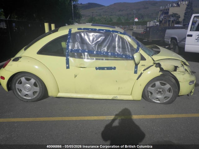 2000 Volkswagen New Beetle Gls მანქანა იყიდება აუქციონზე, vin: 3VWCA21C9YM419873, აუქციონის ნომერი: 40066866
