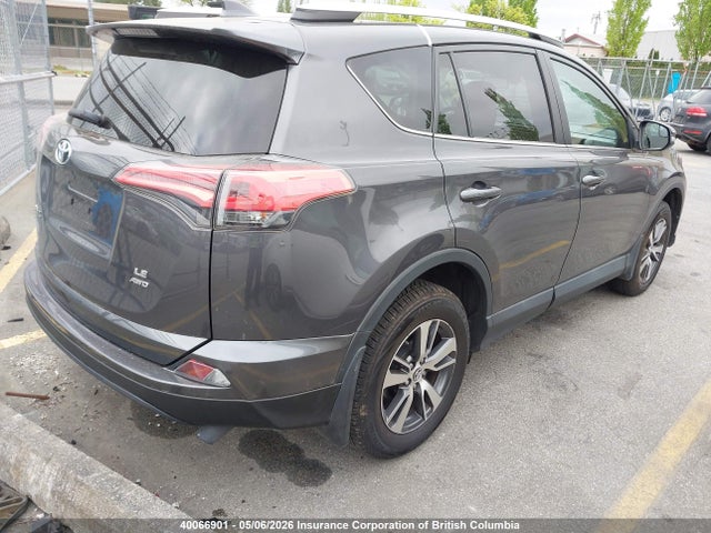 40066901 :رقم المزاد ، 2T3BFREV1JW790177 vin ، 2018 Toyota Rav4 مزاد بيع