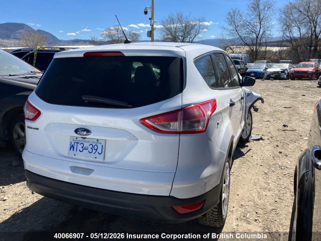 Продажа на аукционе авто 2015 Ford Escape S, vin: 1FMCU0F79FUC83971, номер лота: 40066907