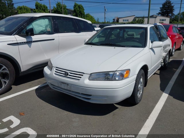 40058885 :رقم المزاد ، 4T1BG22KXVU002915 vin ، 1997 Toyota Camry Ce/le/xle مزاد بيع