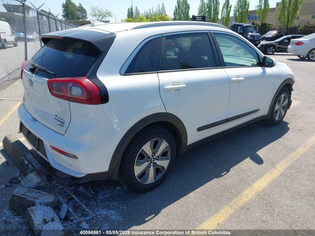 KNDCC3LC7H5050372 KIA Niro