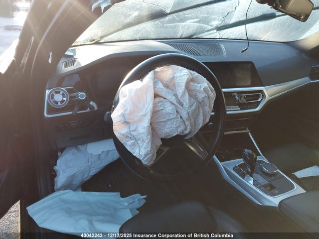 3MW5R7J02L8B12406 BMW 330XI